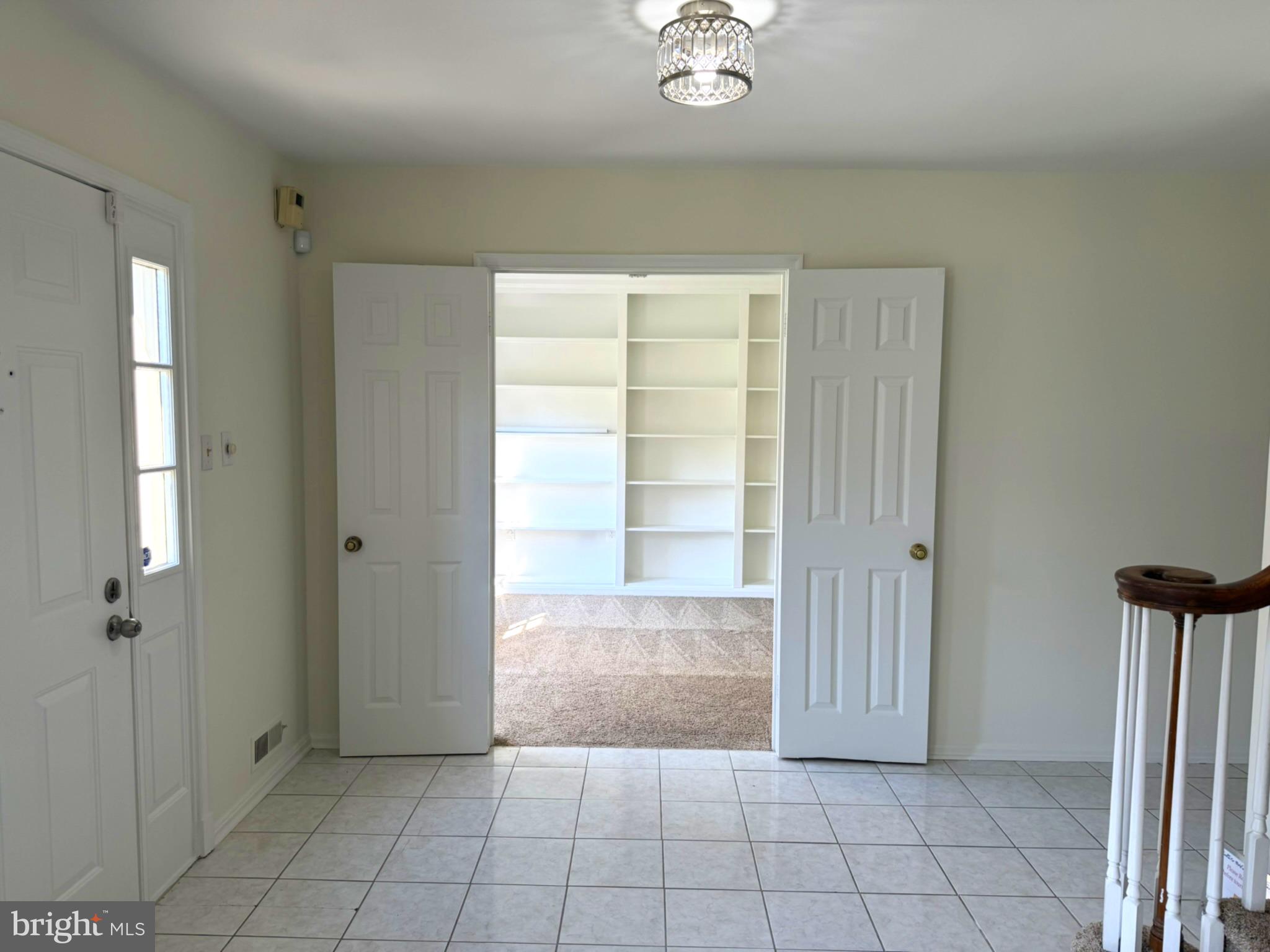 2109 Falling Creek Road Silver Spring, MD 20904 - Photo 2 of 30 Main Level Study off Foyer