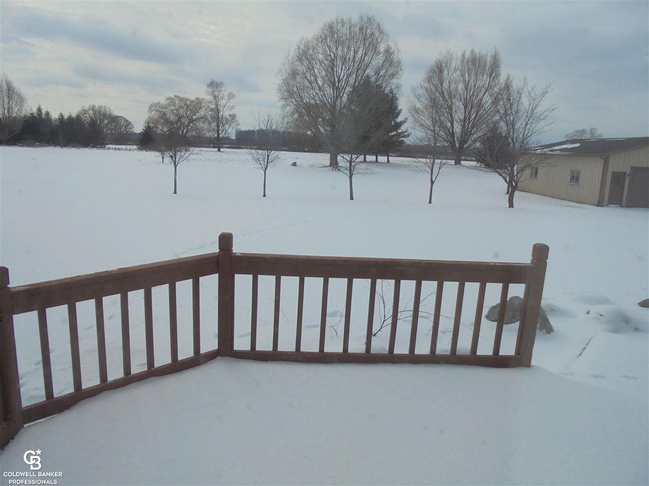 16960 Armada Center Road Armada, MI 48005 - Photo 55 of 72 50066244-54.JPG