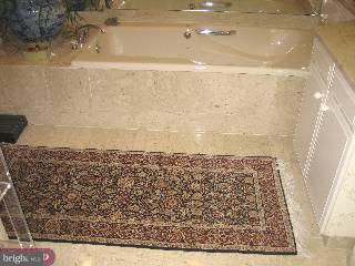 210 West Rittenhouse Square, Unit 1005 Philadelphia, PA 19103 - Photo 3 of 5