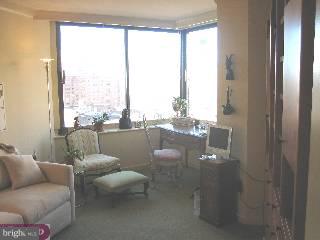 210 West Rittenhouse Square, Unit 1005 Philadelphia, PA 19103 - Photo 4 of 5