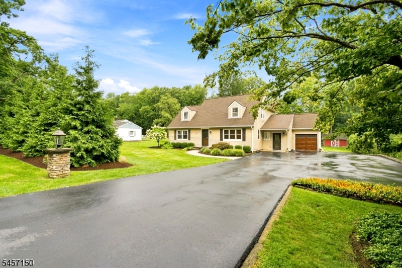 511 Openaki Road Denville, NJ 07834 - Photo 4 of 50 Gallery Image 4