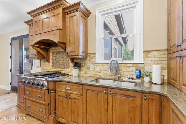 $949,900 | 2800 Green Heron Boulevard, Knoxville, TN 37938