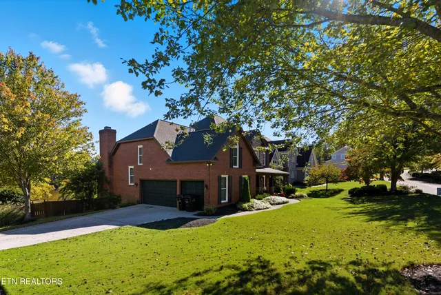 $949,900 | 2800 Green Heron Boulevard, Knoxville, TN 37938