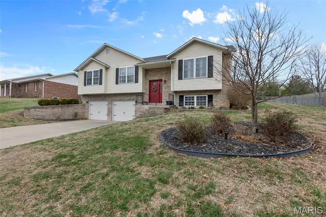 $325,000 | 2650 Old Cape Road, Jackson, MO 63755