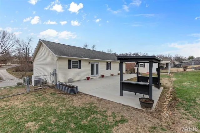 $325,000 | 2650 Old Cape Road, Jackson, MO 63755