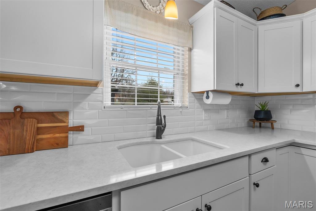 2650 Old Cape Road Jackson, MO 63755 - Photo 9 of 39