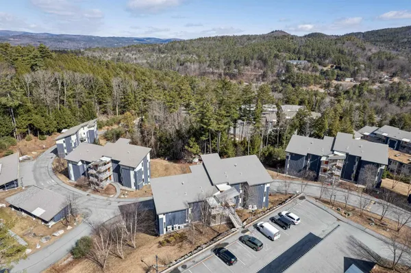 $515,000 | 4 Gile Drive, Unit 2B, Hanover, NH 03755