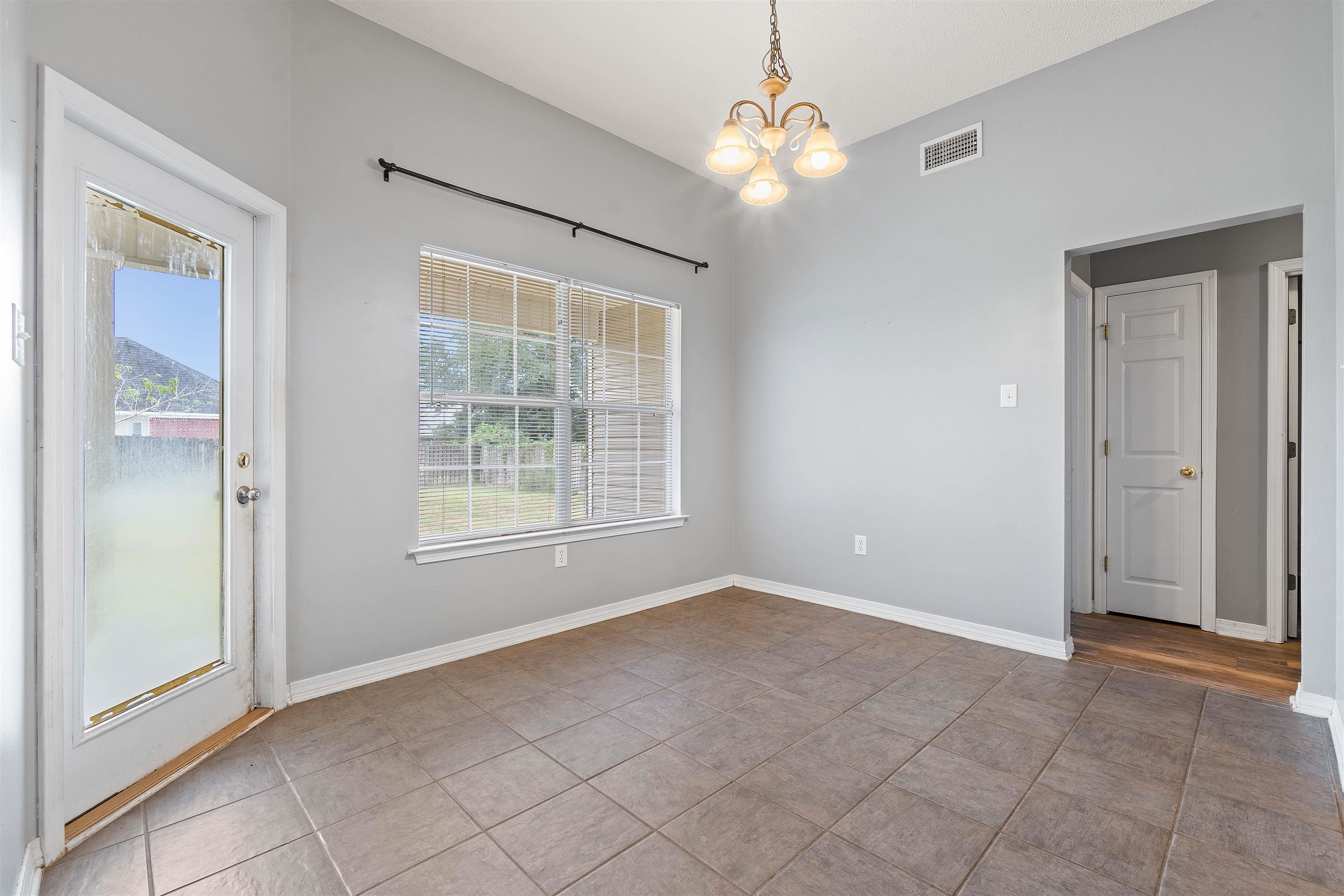 8434 Carousel Court Daphne, AL 36526 - Photo 13 of 30