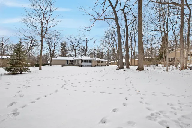 $600,000 | 304 Tall Trees Lane, Palatine, IL 60067