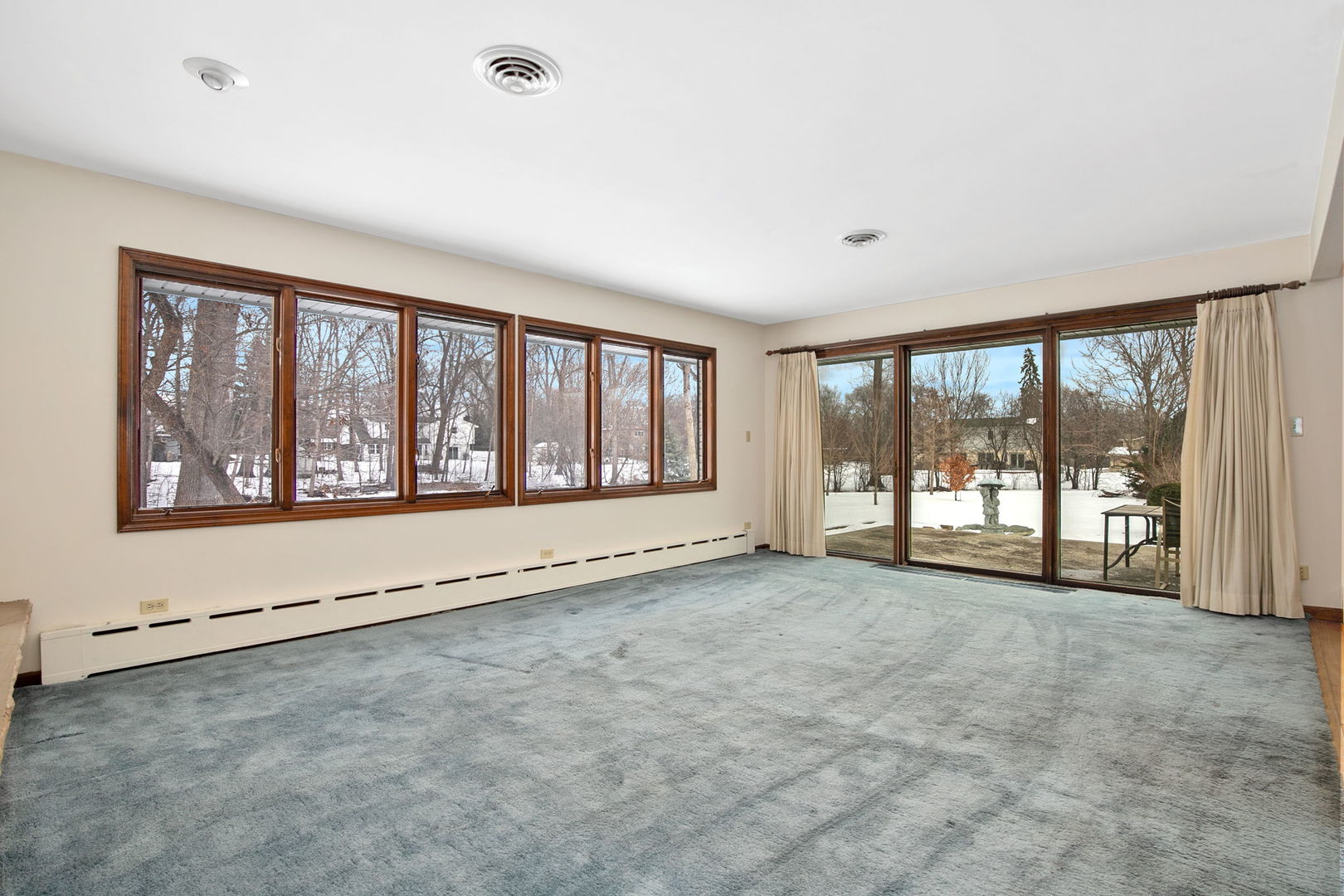 304 Tall Trees Lane Rolling Meadows, IL 60008 - Photo 6 of 36