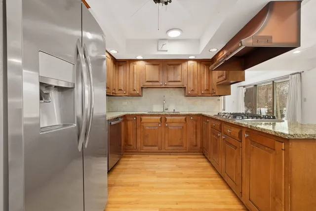 $600,000 | 304 Tall Trees Lane, Palatine, IL 60067