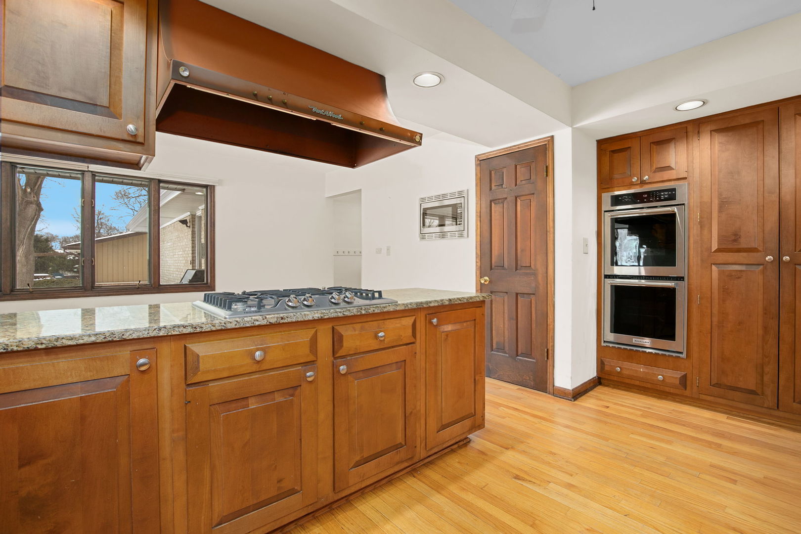 304 Tall Trees Lane Rolling Meadows, IL 60008 - Photo 10 of 36