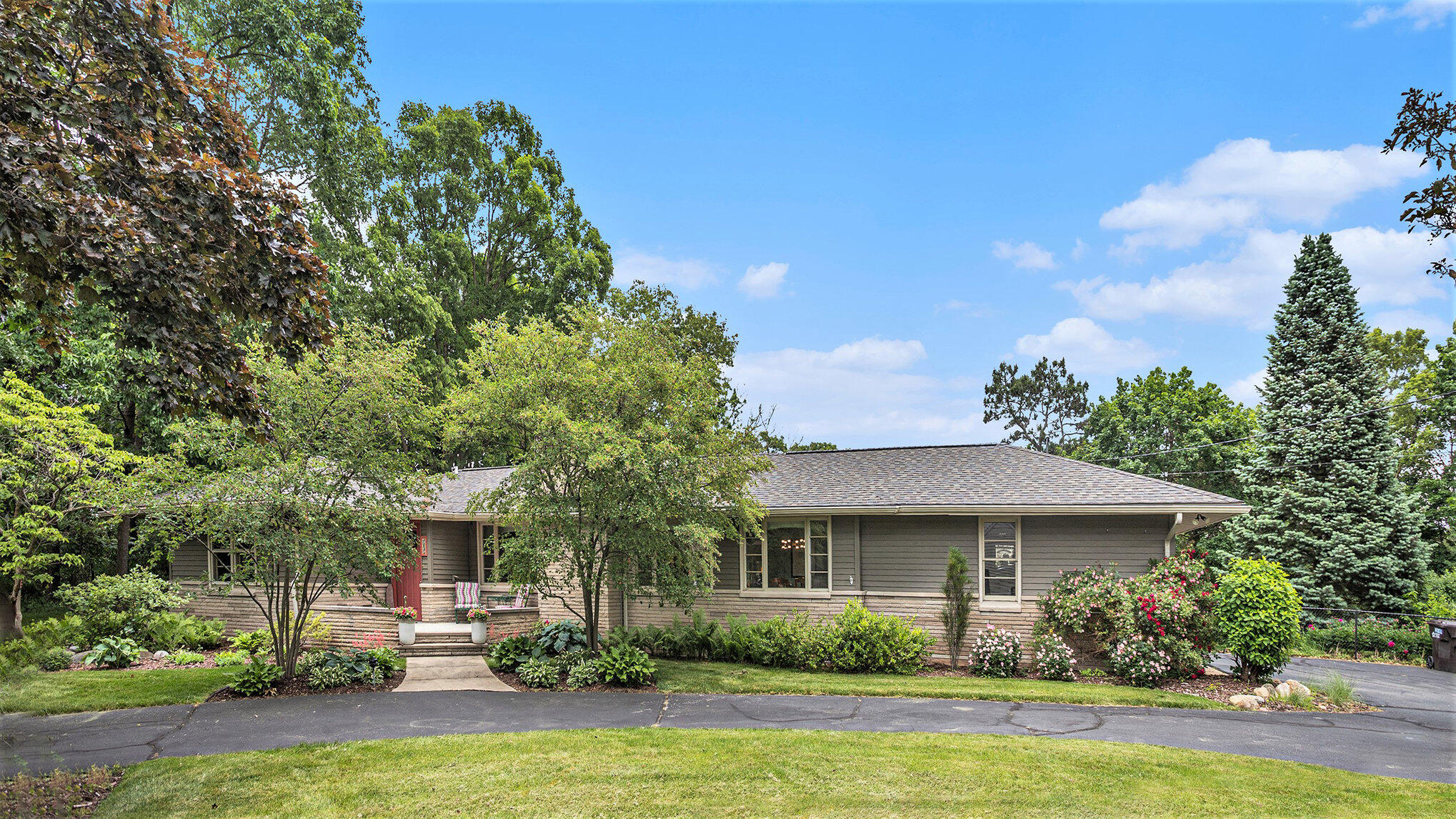 505 Sturgis Road Kalamazoo, MI 49004 - Photo 1 of 28 003_img_1801