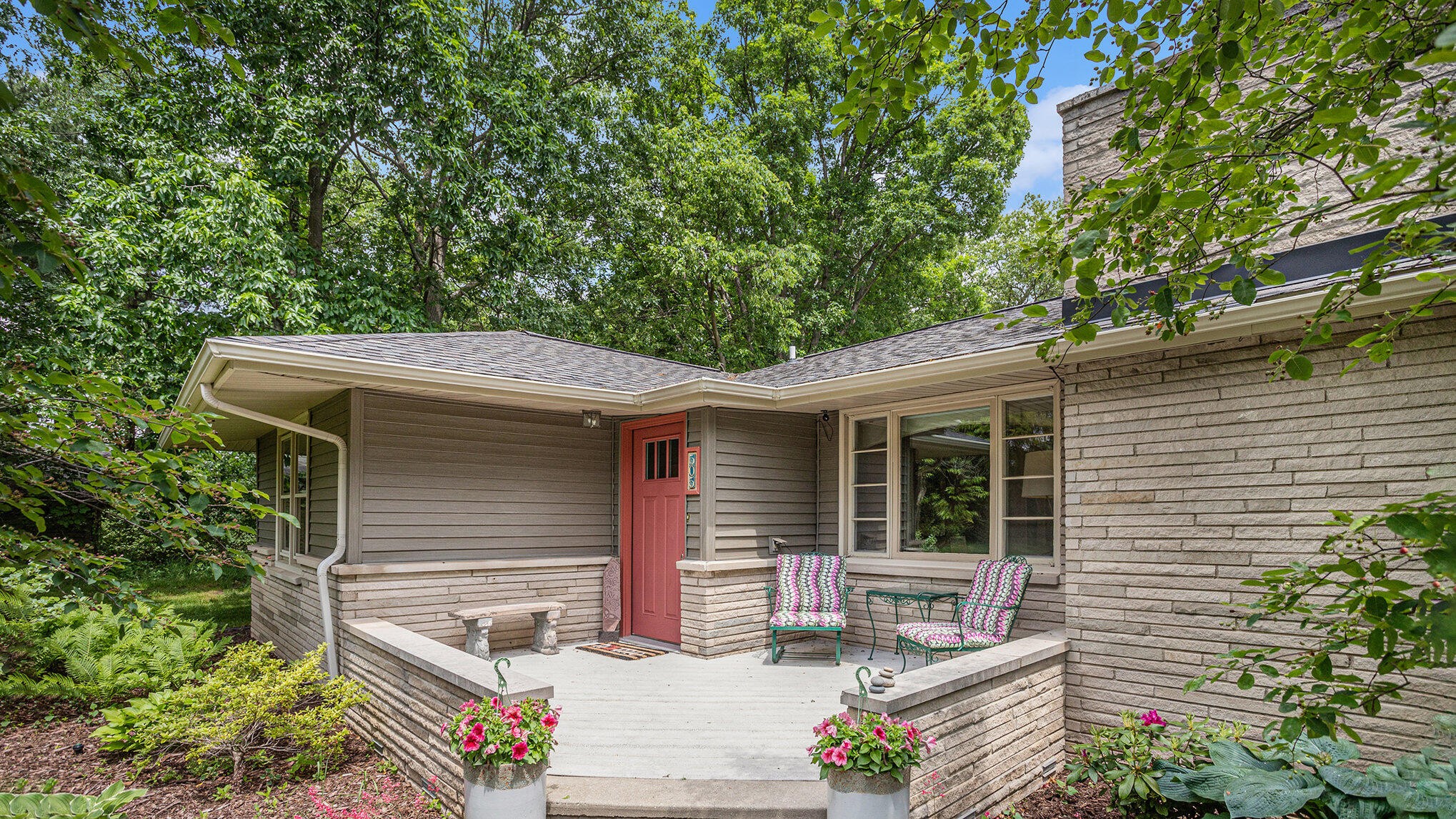 505 Sturgis Road Kalamazoo, MI 49004 - Photo 4 of 28 025_img_1816
