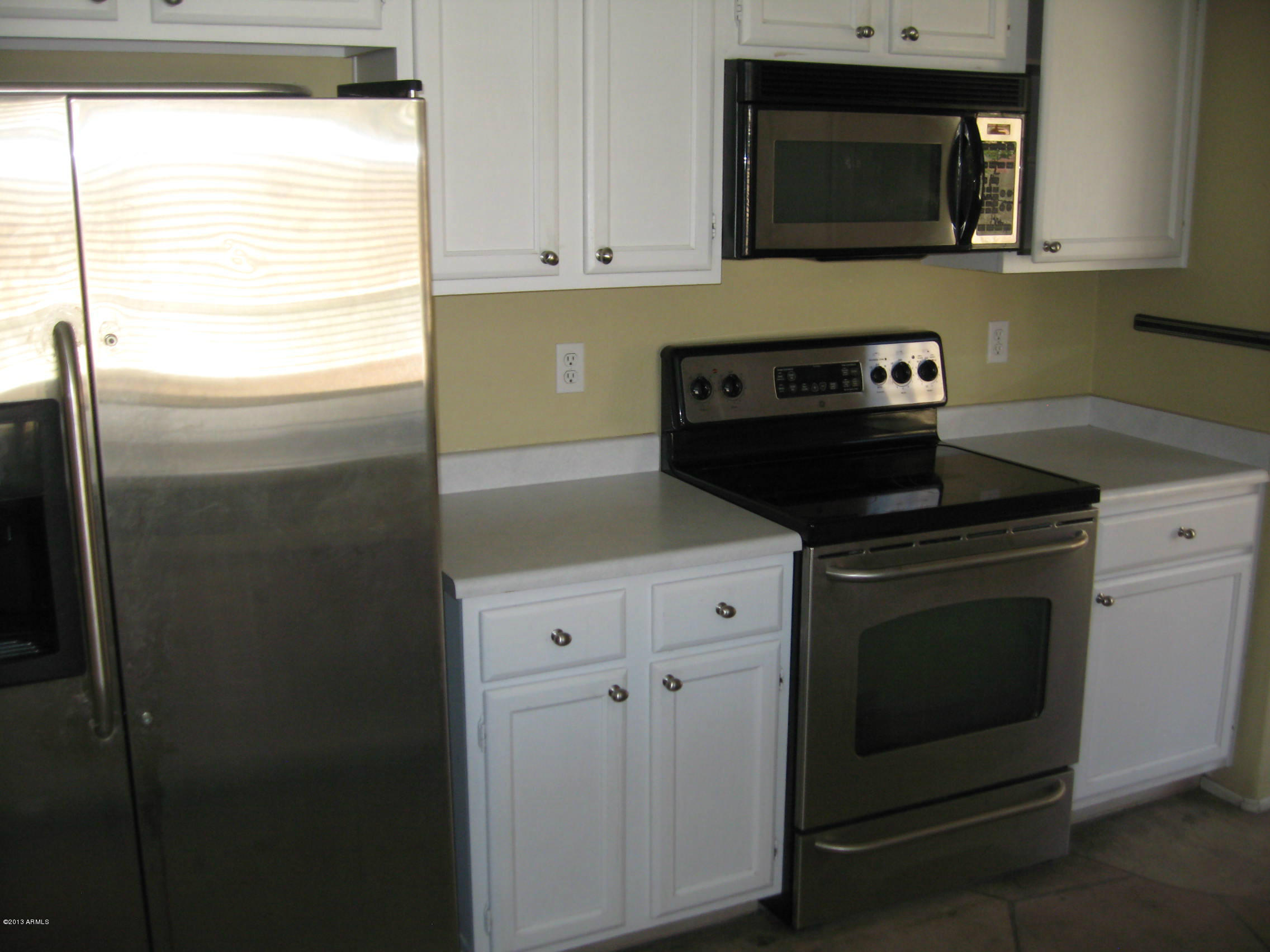 4350 East Desert Trumpet Road Phoenix, AZ 85044 - Photo 5 of 11 Kitchen