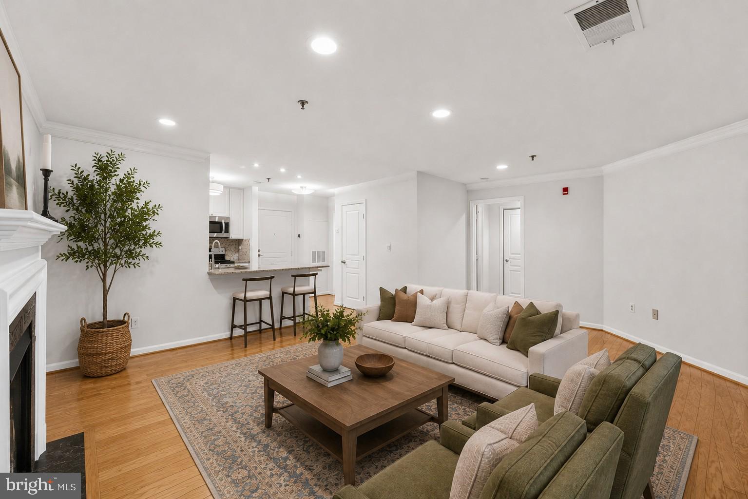 5563 Seminary Road, Unit 107 Falls Church, VA 22041 - Photo 17 of 53 Gallery Image 17