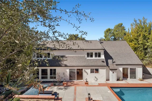 front view of house with a yard