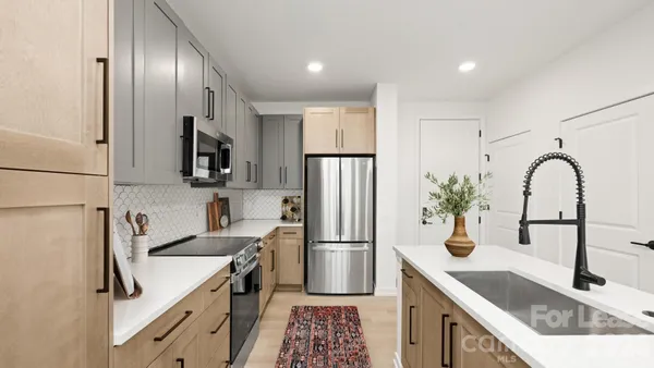 $1,738 | 10500 Midway Pk Drive, Unit A4, Charlotte, NC 28277