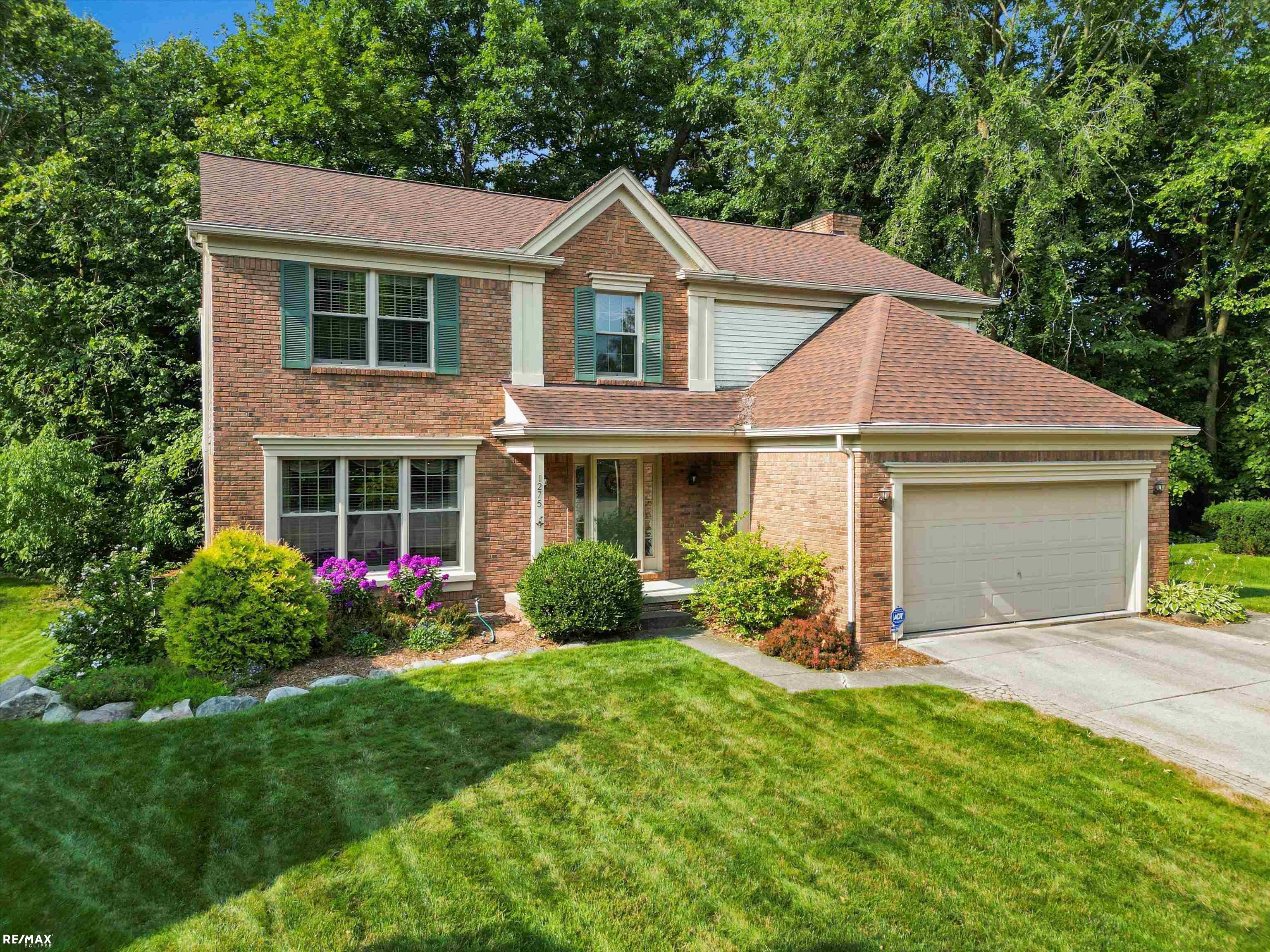 1275 Thames Court Rochester Hills, MI 48307 - Photo 4 of 43