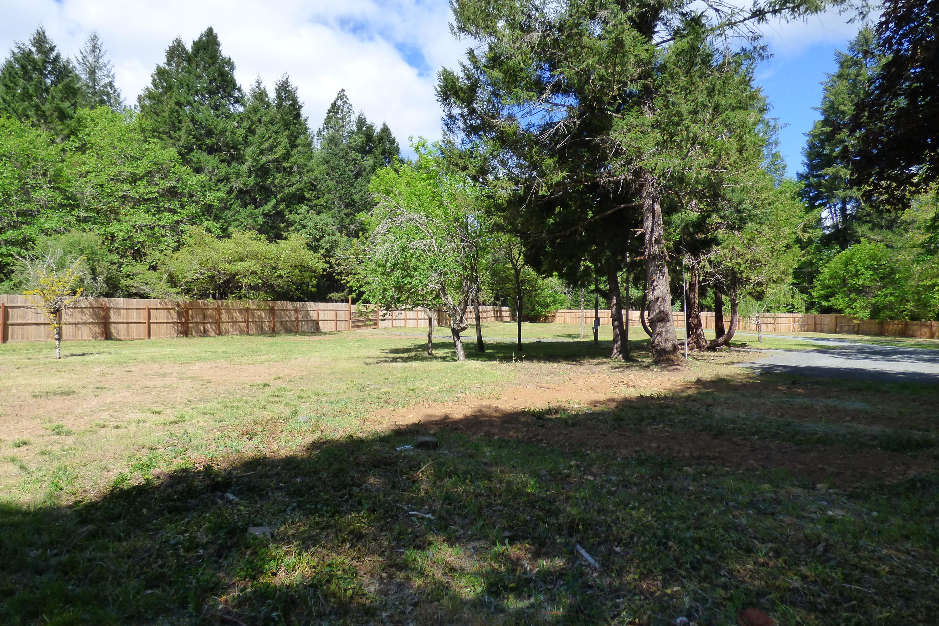 5140 Dick George Road Cave Junction, OR 97523 - Photo 6 of 32 P1030675