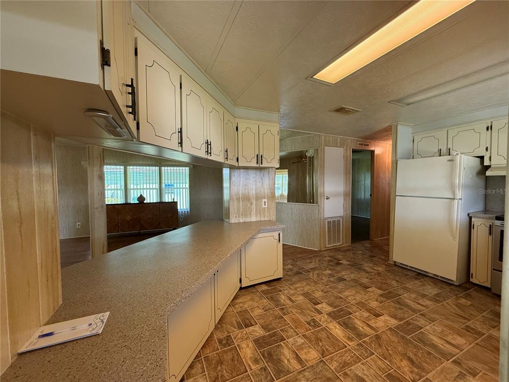 103 Cypress Road Wildwood, FL 34785 - Photo 3 of 45