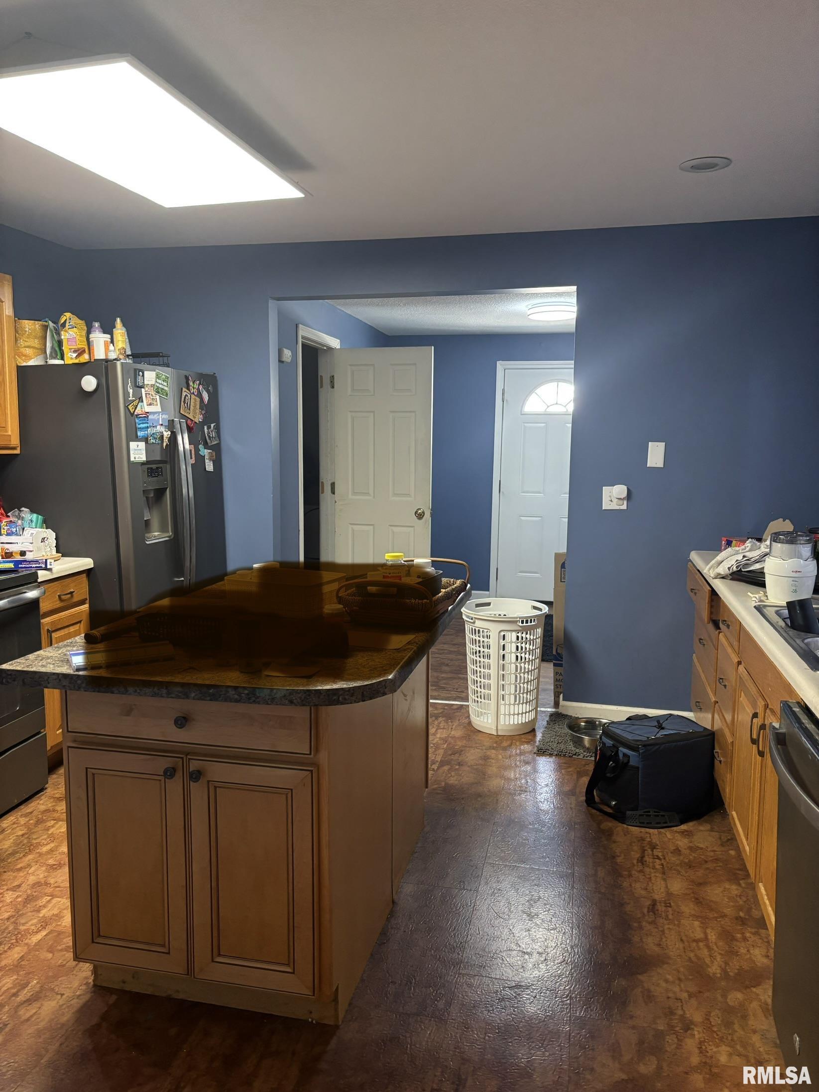 1409 Chalmers Street Springfield, IL 62703 - Photo 4 of 10 Gallery Image 4