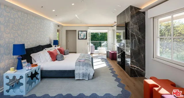 $90,000 | 661 Doheny Road, Beverly Hills, CA 90210