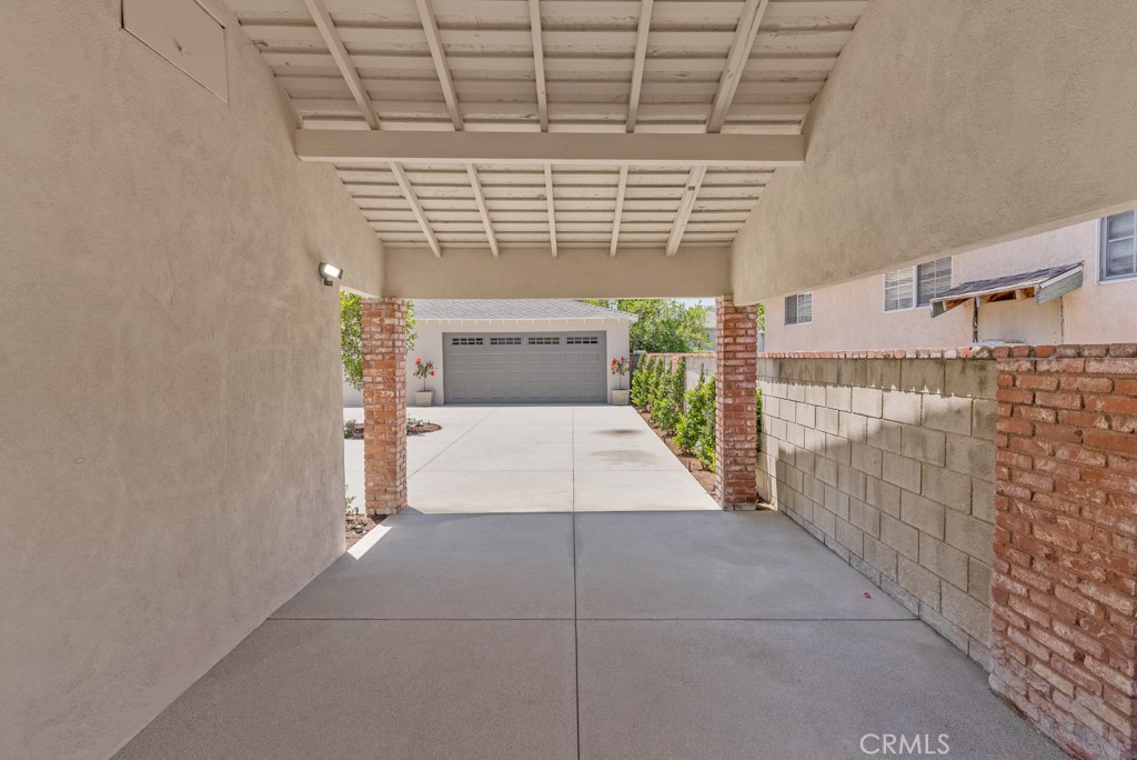 731 North Beachwood Drive Burbank, CA 91506 - Photo 49 of 53