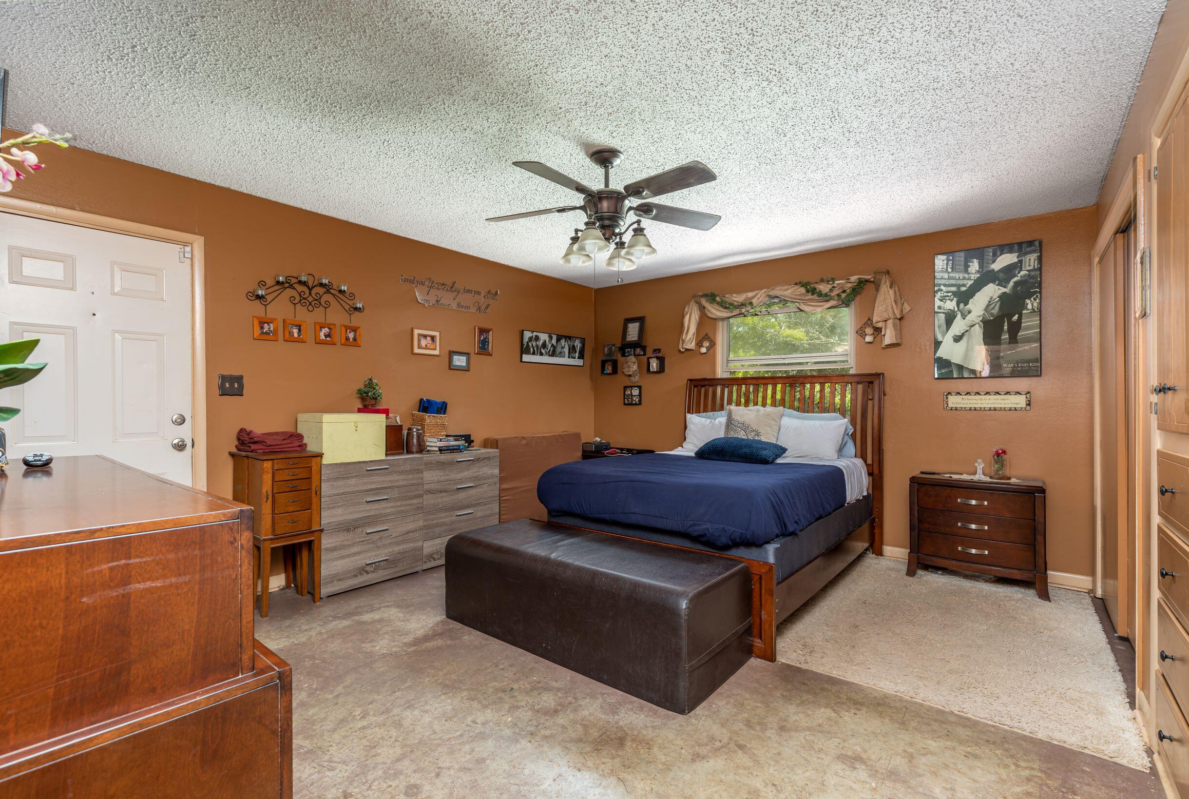 233 Madrid Road Cantonment, FL 32533 - Photo 12 of 38
