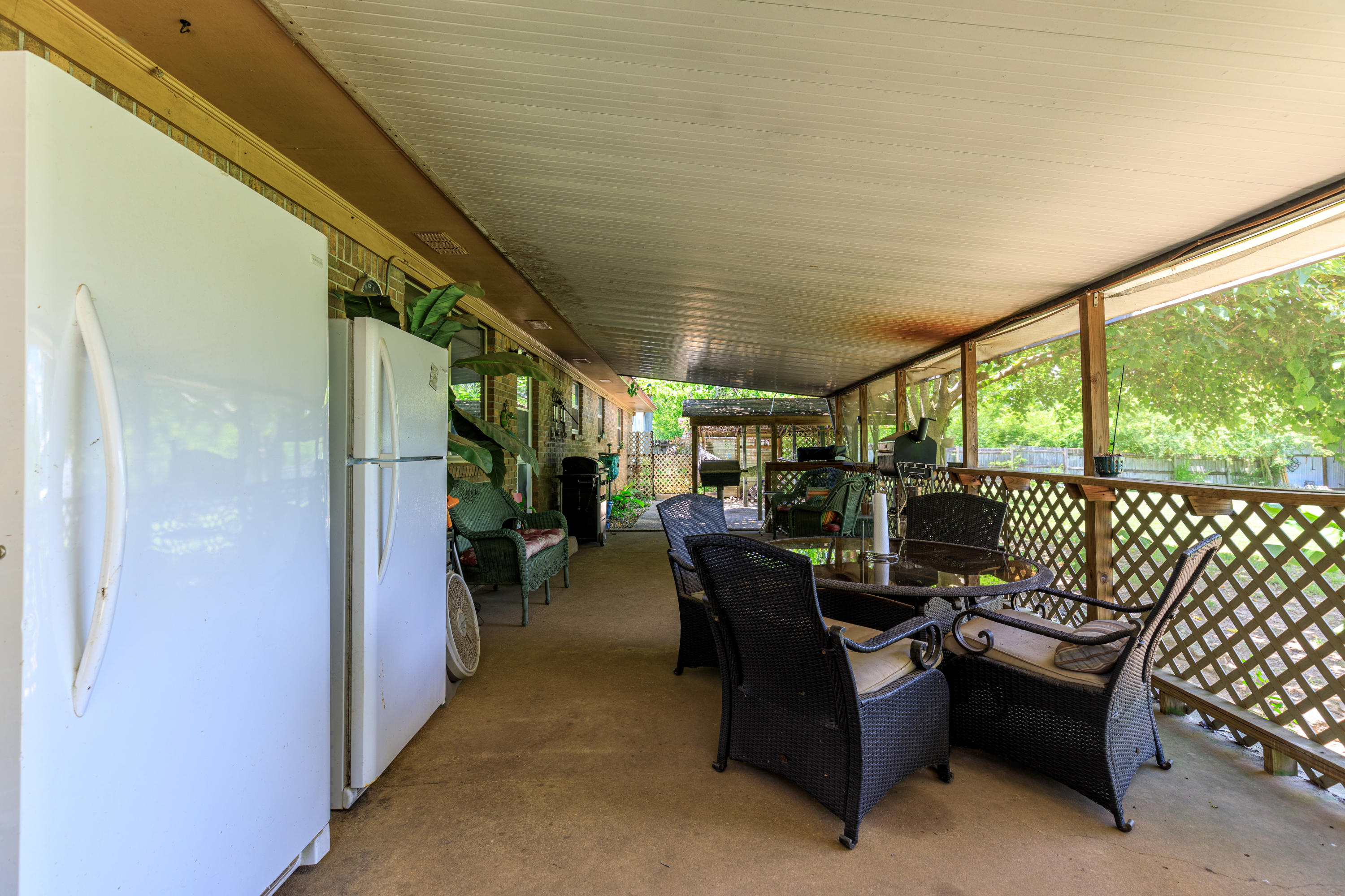 233 Madrid Road Cantonment, FL 32533 - Photo 33 of 38
