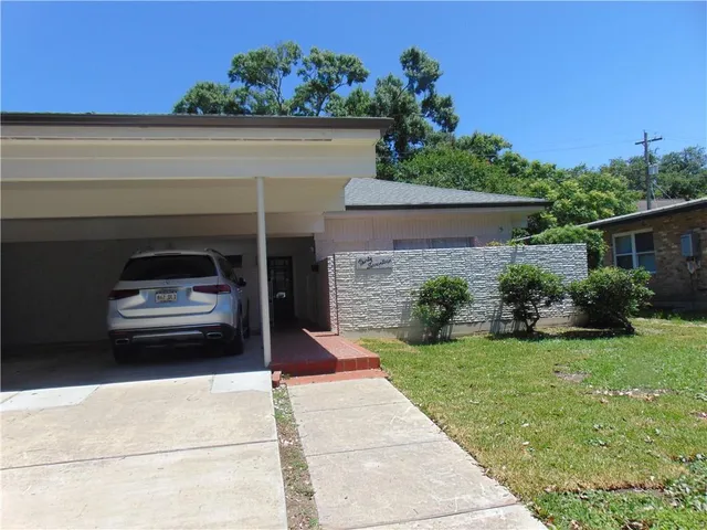 $2,700 | 3017 Clifford Drive, Metairie, LA 70002