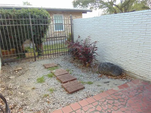 $2,500 | 3017 Clifford Drive, Metairie, LA 70002