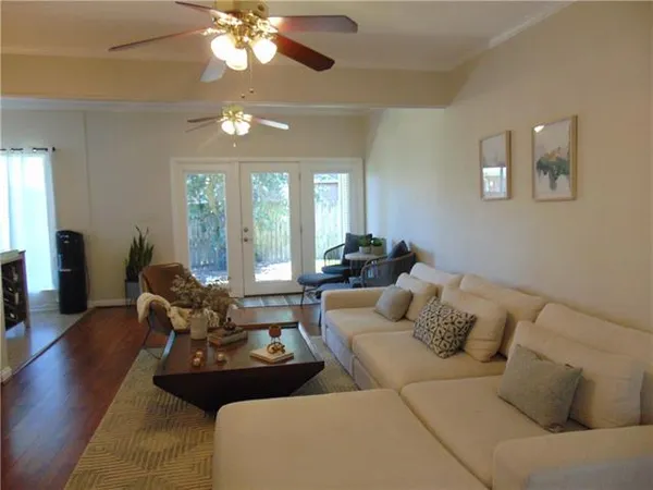 $2,500 | 3017 Clifford Drive, Metairie, LA 70002