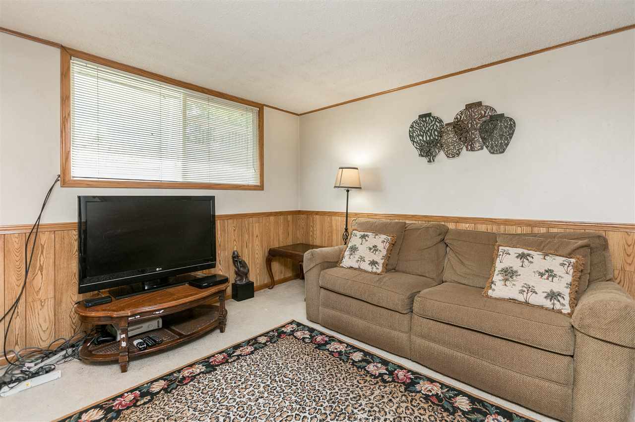 404 Hanover Road Southwest Cedar Rapids, IA 52404 - Photo 19 of 27 Gallery Image 19