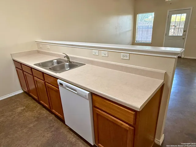 $1,075 | 10822 Mathom Landing, Unit 3, Universal City, TX 78148