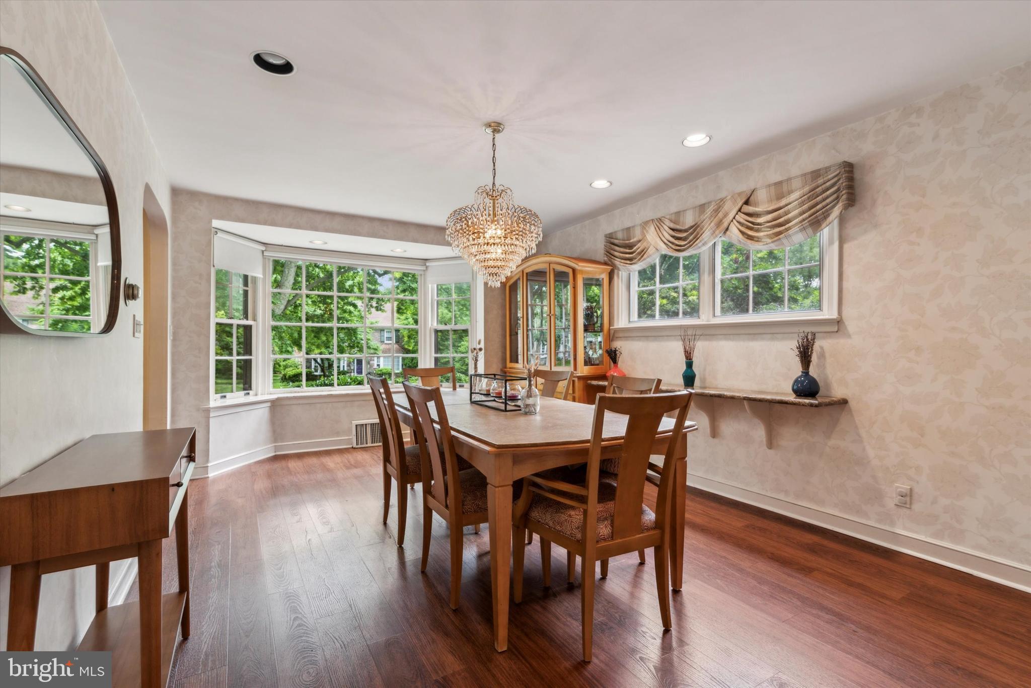 1114 Coventry Road Cheltenham, PA 19012 - Photo 8 of 24 Gallery Image 8