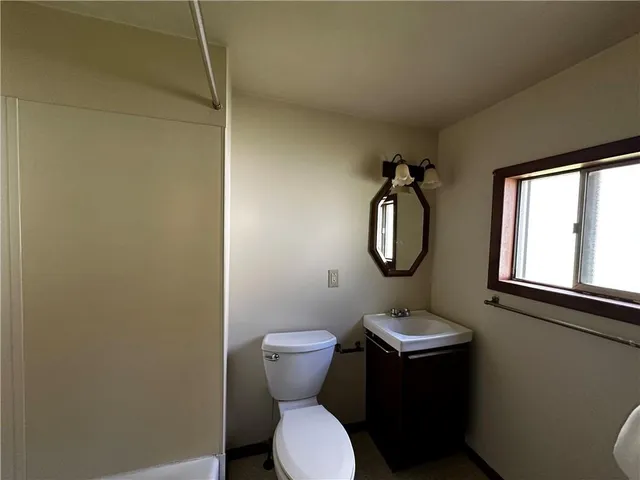 $147,900 | 2179 Woodbine Drive, Hermitage, PA 16148