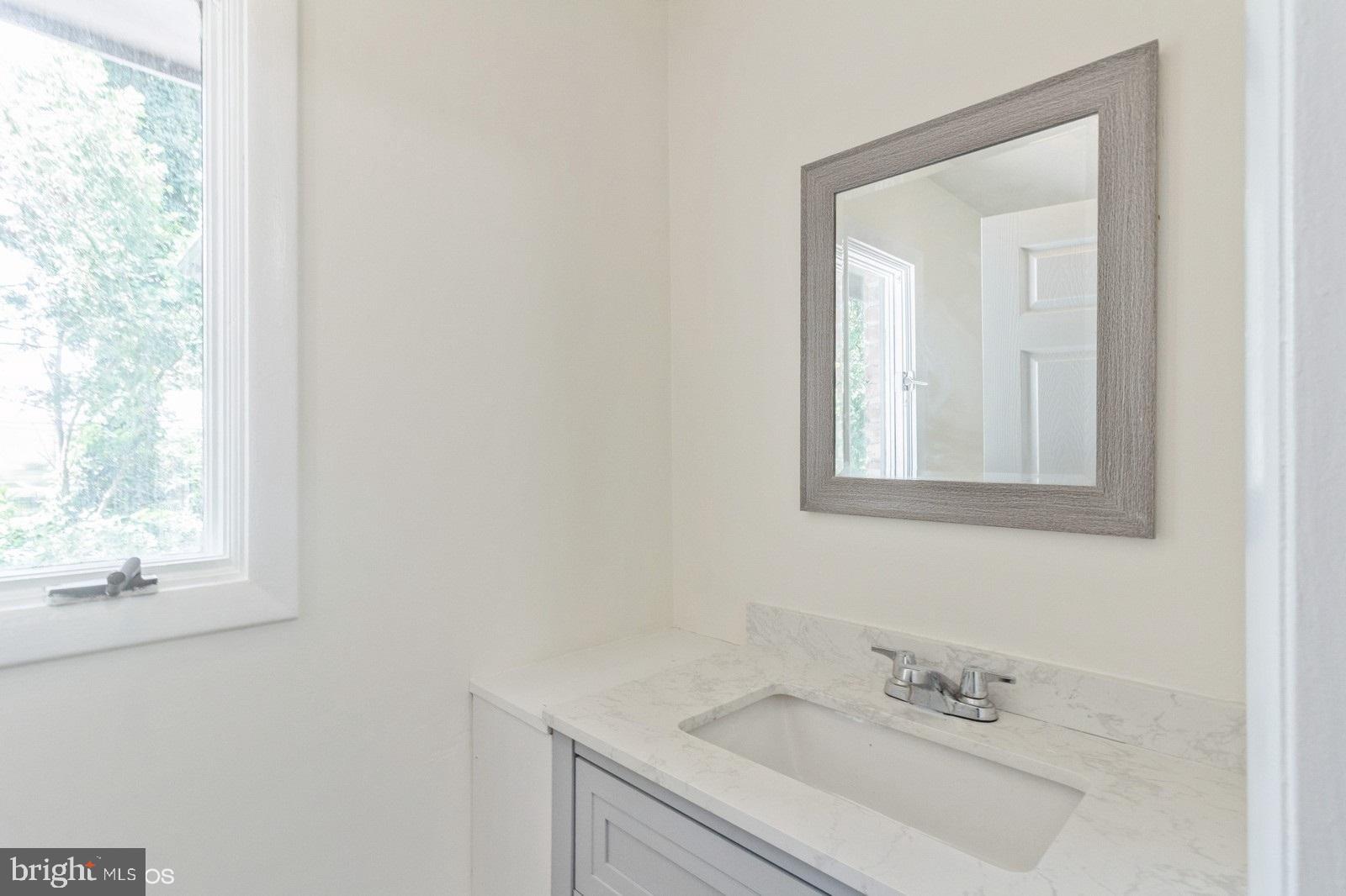 1214 Robin Road Millville, NJ 08332 - Photo 16 of 33 Gallery Image 16