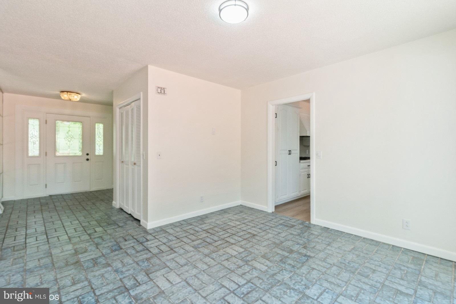 1214 Robin Road Millville, NJ 08332 - Photo 6 of 33 Gallery Image 6