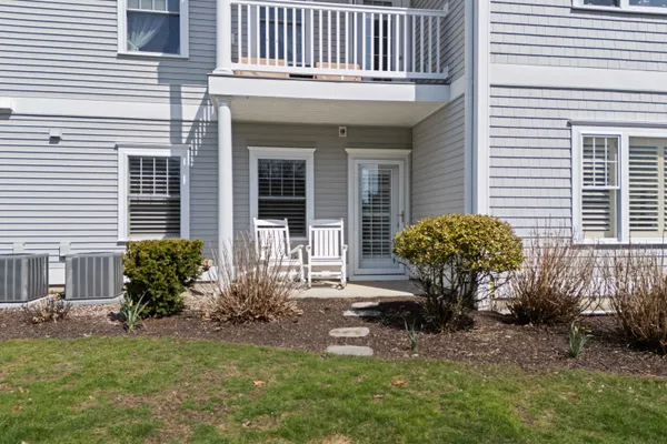 $625,000 | 5 Sterling Hill Lane, Unit 512, Exeter, NH 03833