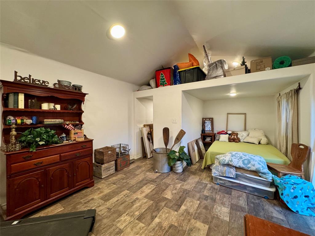 1116 Willow Creek Road Cleburne, TX 76033 - Photo 22 of 25 a bedroom with two beds and a closet