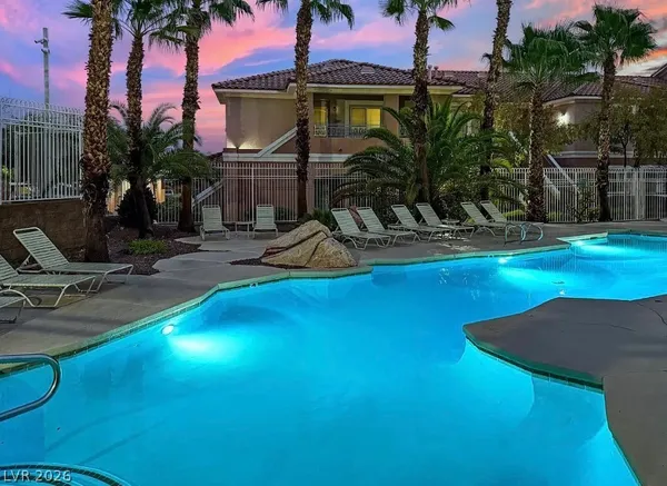 $1,895 | 10525 Autumn Pine Avenue, Unit 203, Las Vegas, NV 89144