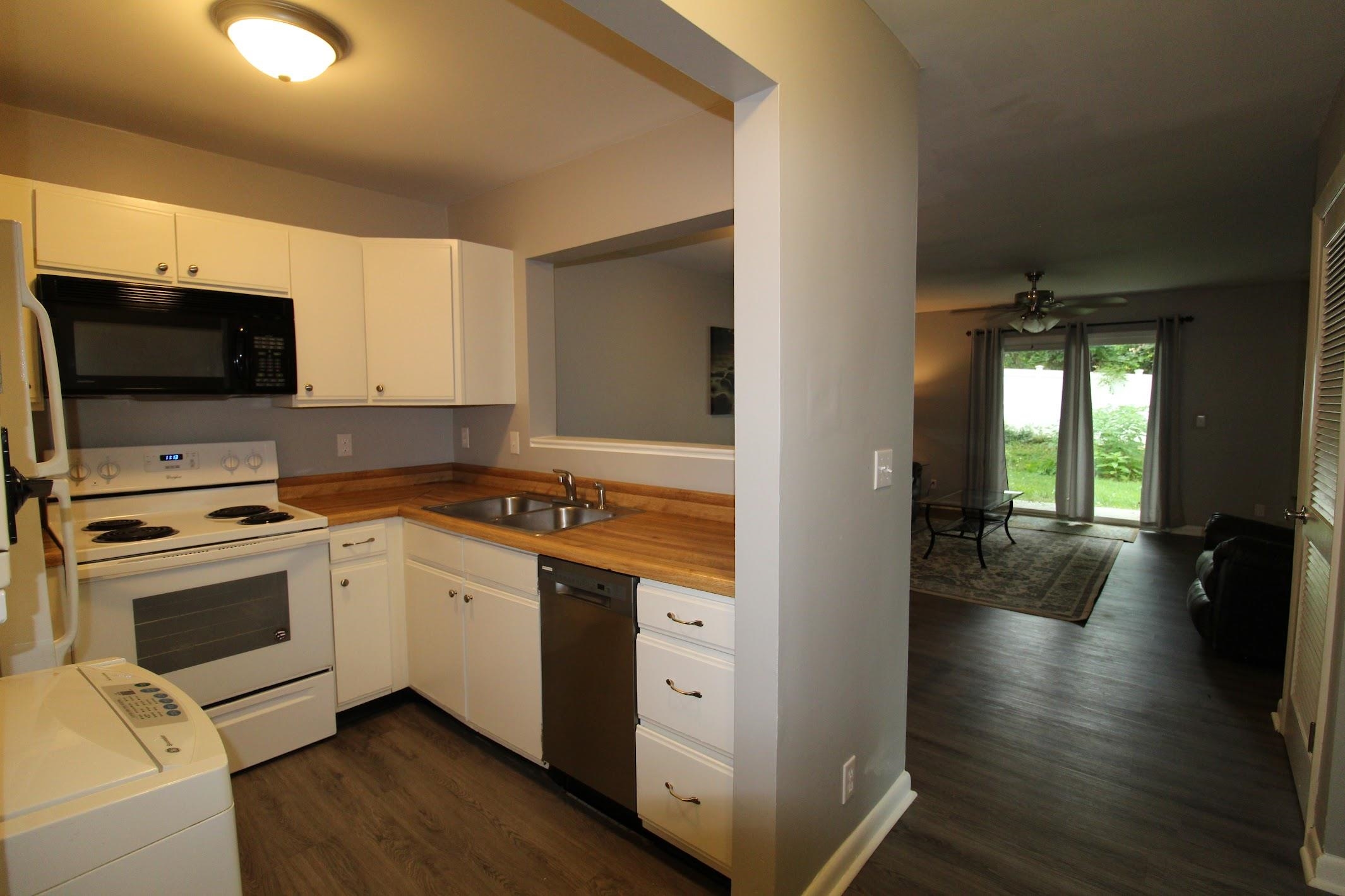 1396 Hunters Road, Unit A Harrisonburg, VA 22801 - Photo 4 of 17 Gallery Image 4