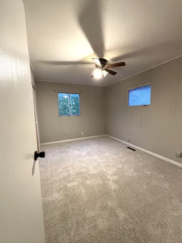 $259,900 | 140 Hickory Drive, Carpentersville, IL 60110