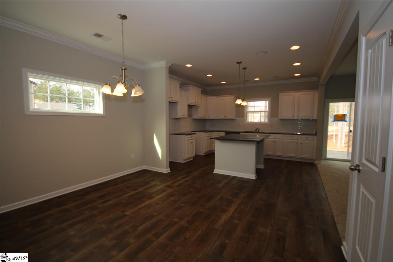 616 Autumn Breeze Walk Inman, SC 29349 - Photo 6 of 19 Gallery Image 6