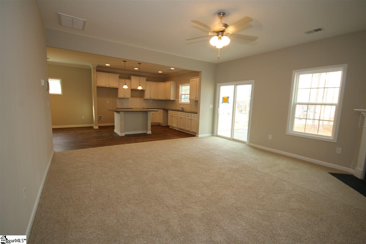 616 Autumn Breeze Walk Inman, SC 29349 - Photo 7 of 19 Gallery Image 7