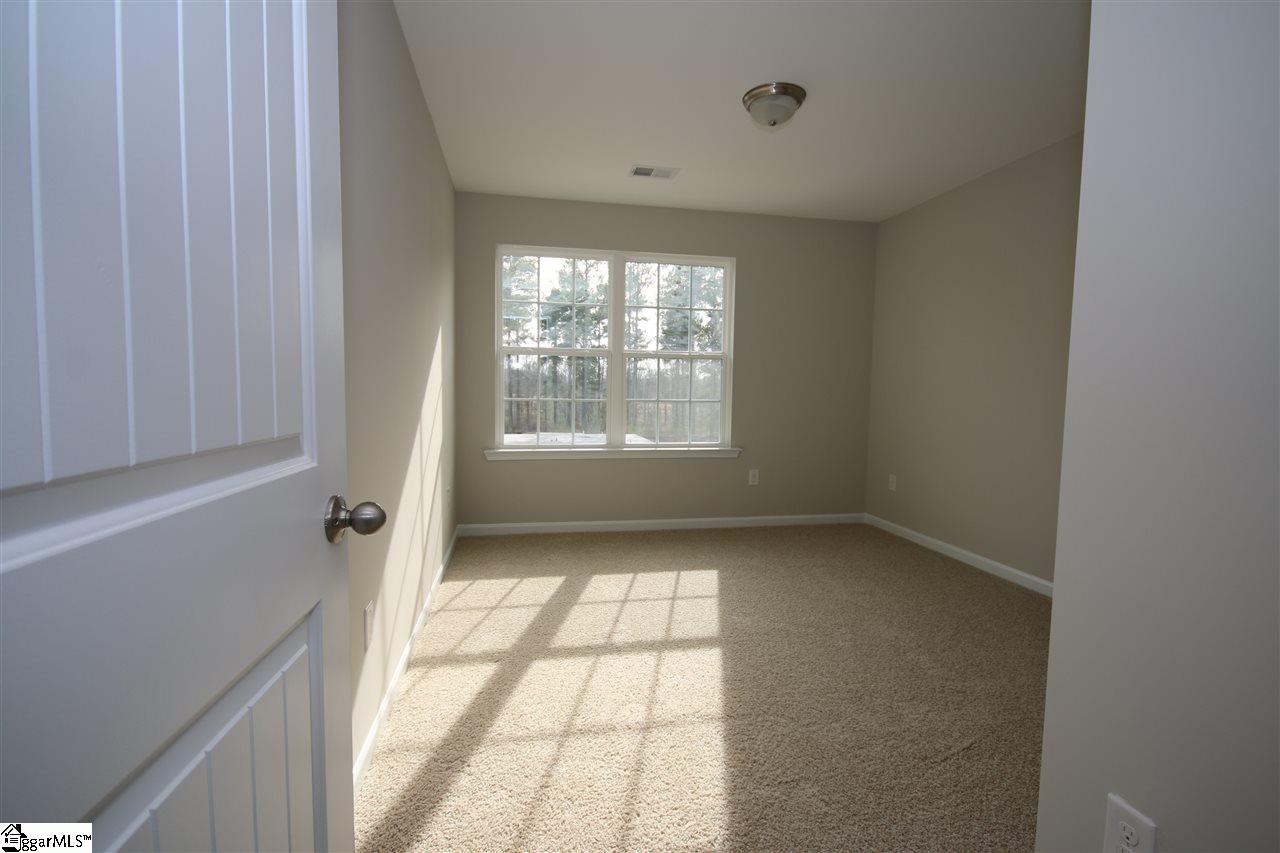 616 Autumn Breeze Walk Inman, SC 29349 - Photo 10 of 19 Gallery Image 10