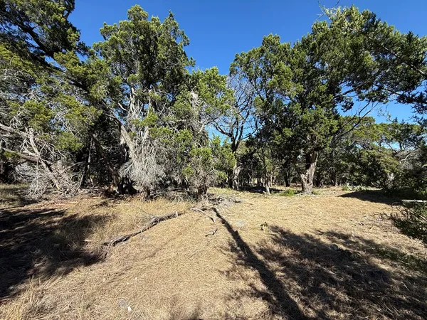 $389,000 | 610 Leroy Road, Kerrville, TX 78028