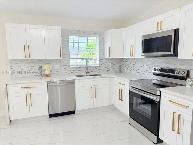 $693,000 | 4340 Southwest 19th Street, West Park, FL 33023