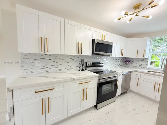 $693,000 | 4340 Southwest 19th Street, West Park, FL 33023